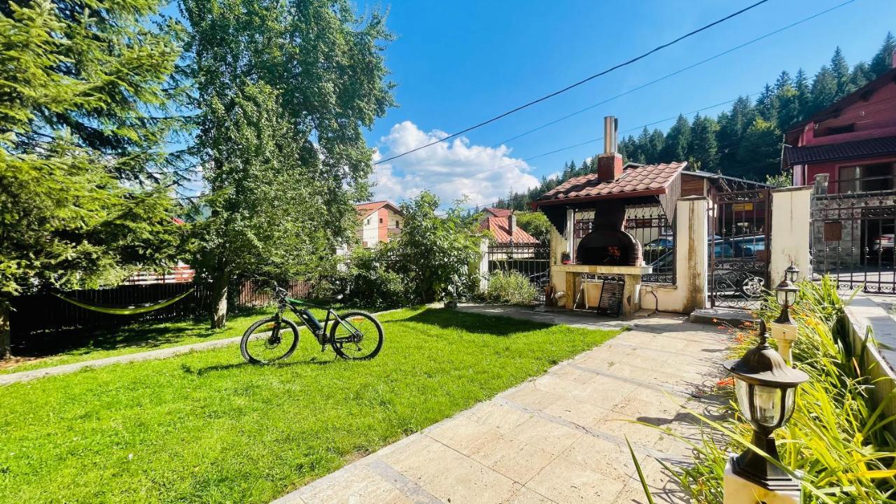 Pensiunea Luminita Buşteni Eksteriør billede